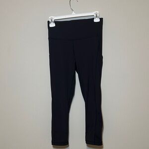 Athleta Black Capri Leggings